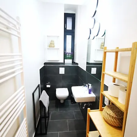 Conrad-b By Rockchair L Superhost Status L Super Flat, 3 Bedrooms 2 Bathrooms Welcomes You! Apartmán