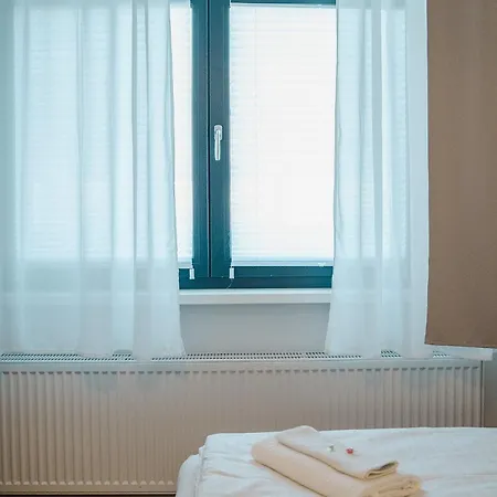 Conrad-b 01 By Rockchair L Superhost Status L Super Flat, 3 Bedrooms 2 Bathrooms Welcomes You! Apartman Berlin