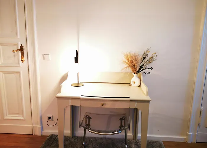 Conrad-b 01 By Rockchair L Superhost Status L Super Flat, 3 Bedrooms 2 Bathrooms Welcomes You! Apartman Berlin