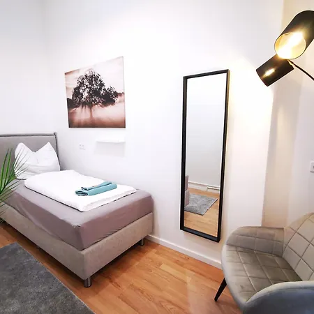 Conrad-b By Rockchair L Superhost Status L Super Flat, 3 Bedrooms 2 Bathrooms Welcomes You! Lejlighed *